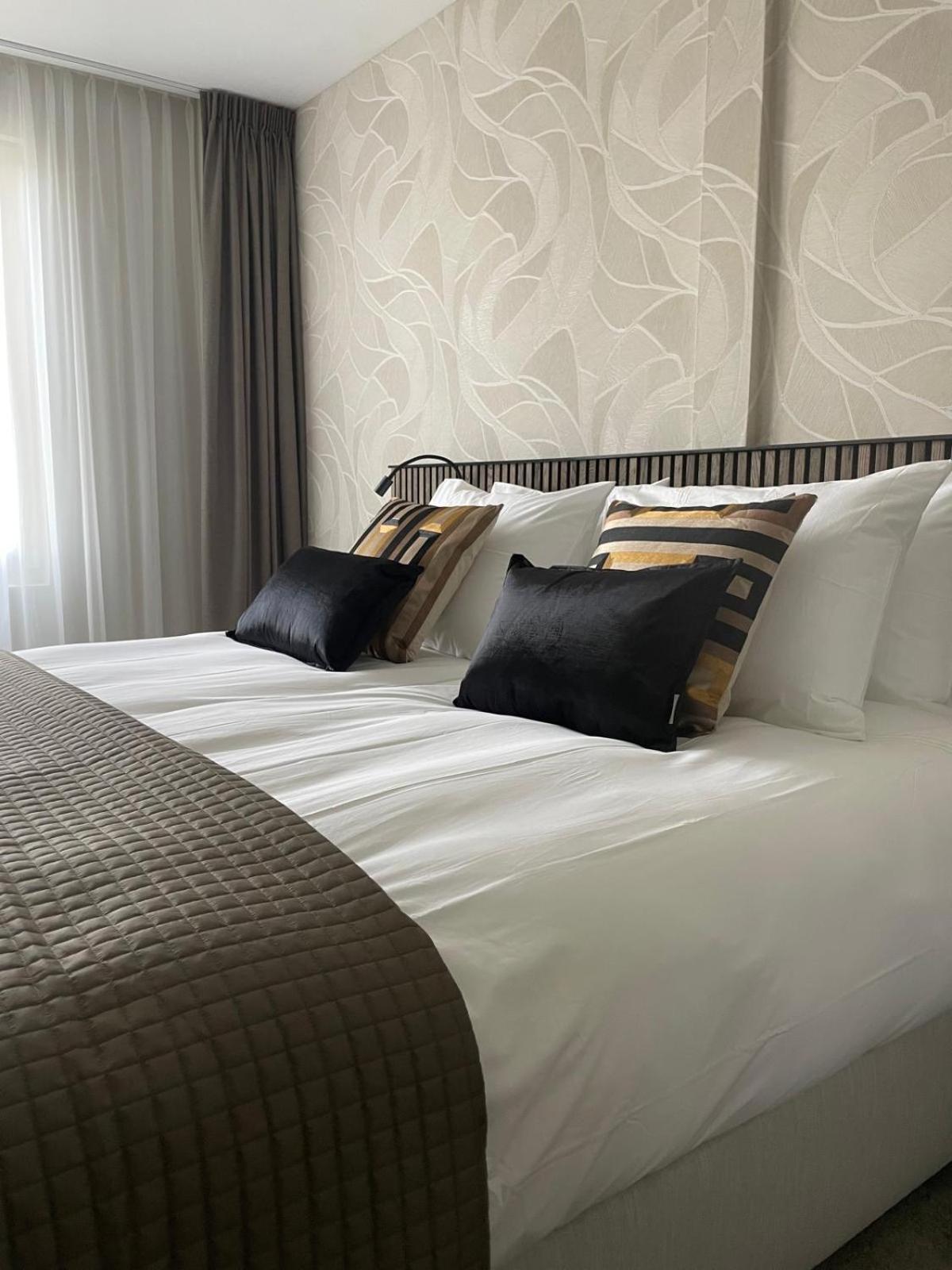 Boutique Hotel Hans - Amsterdam Schiphol Airport Badhoevedorp Buitenkant foto